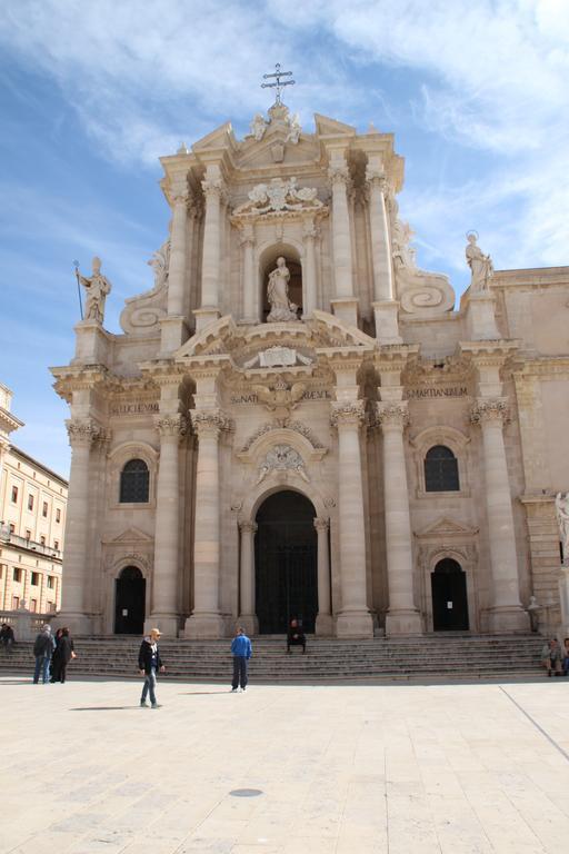 La Casa Di Ilde Al Duomo - Ortigia Holidays Syracuse Exterior foto